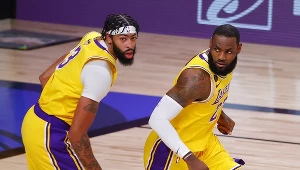 LeBron James (z prawej) i Anthony Davis