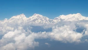 Himalajskie giganty - od lewej Manaslu, Peak 29 oraz Himalchuli