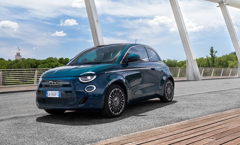 Fiat 500 la Prima hatchback 