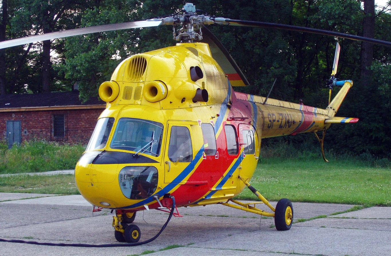 ZXU jako "Ratownik 6" LPR stacjonujący na lotnisku w Balicach ZXU jako "Ratownik 6" LPR stacjonujący na lotnisku w Balicach