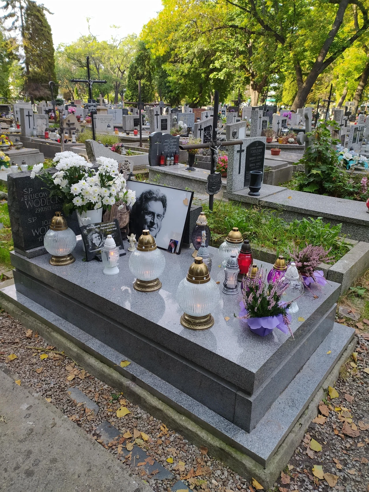 Grób Zbyszka Wodeckiego Grób Zbyszka Wodeckiego