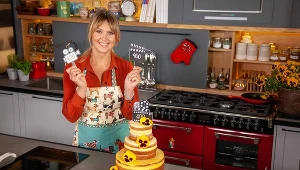 Ewa Wachowicz na planie jubileuszowego odcinka programu "Ewa gotuje"