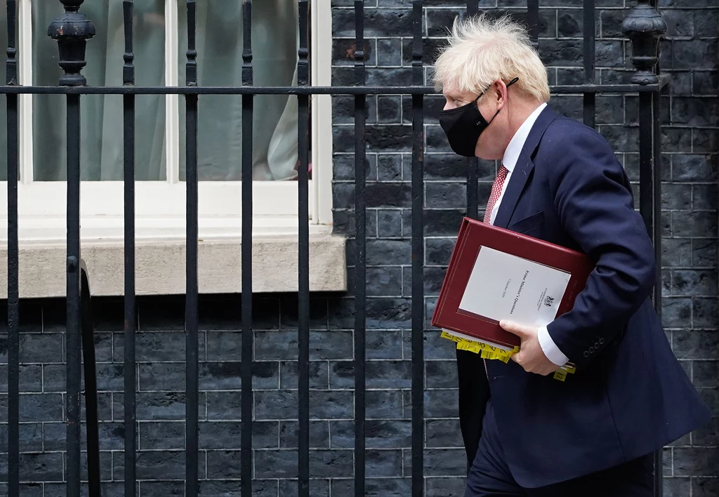 Premier Boris Johnson przed Downing Street Premier Boris Johnson przed Downing Street