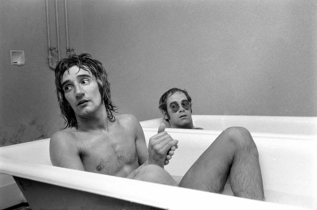 Rod Stewart i Elton John przyjaźnią się od dawna - zdjęcie z 1973 r.