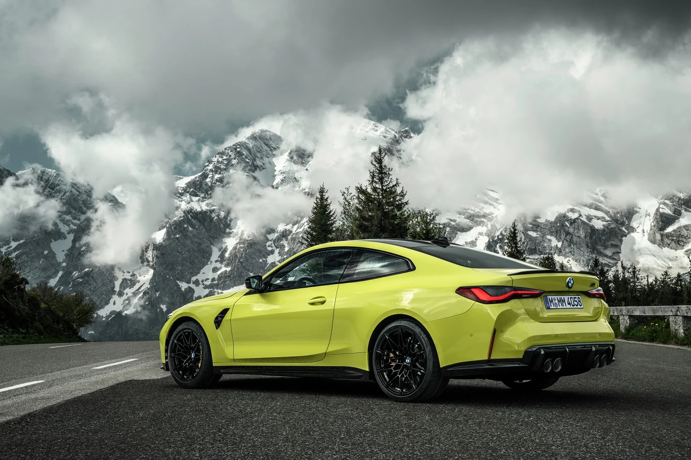 BMW M3 i M4 Competition
