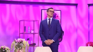 Michał Czarnecki w roli Mateusza Morawieckiego