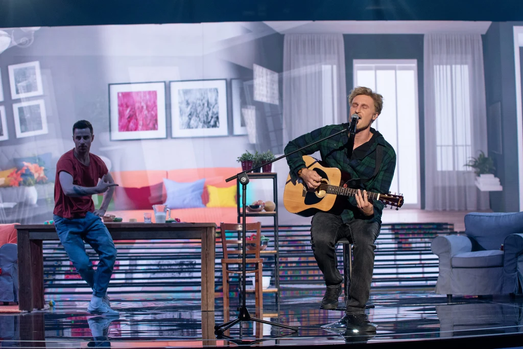 Karol Dziuba jako Paweł Domagała Karol Dziuba jako Paweł Domagała