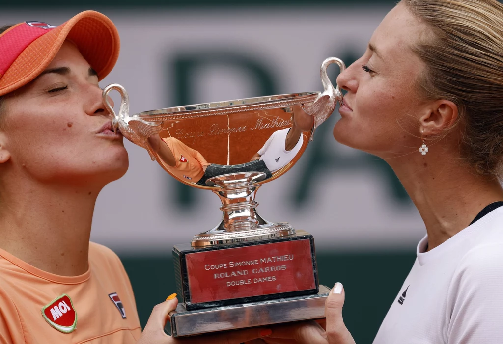 Kristina Mladenovic (z prawej) oraz Timea Babos Kristina Mladenovic (z prawej) oraz Timea Babos