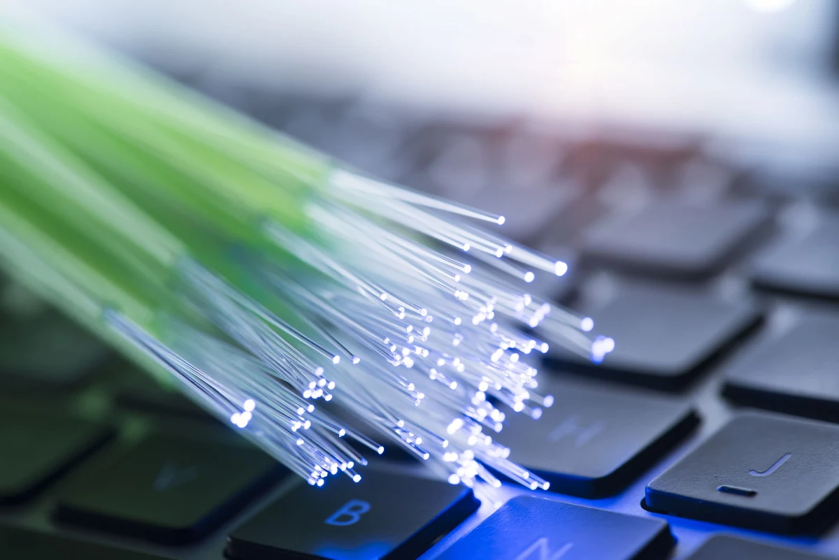 Światłowód Plusa przyspiesza do 2 Gb/s. Światłowód Plusa przyspiesza do 2 Gb/s.