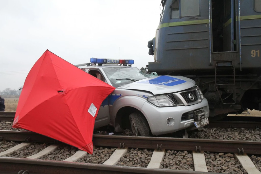 Wypadek na przejeździe kolejowym to nie zawsze wina kierowcy