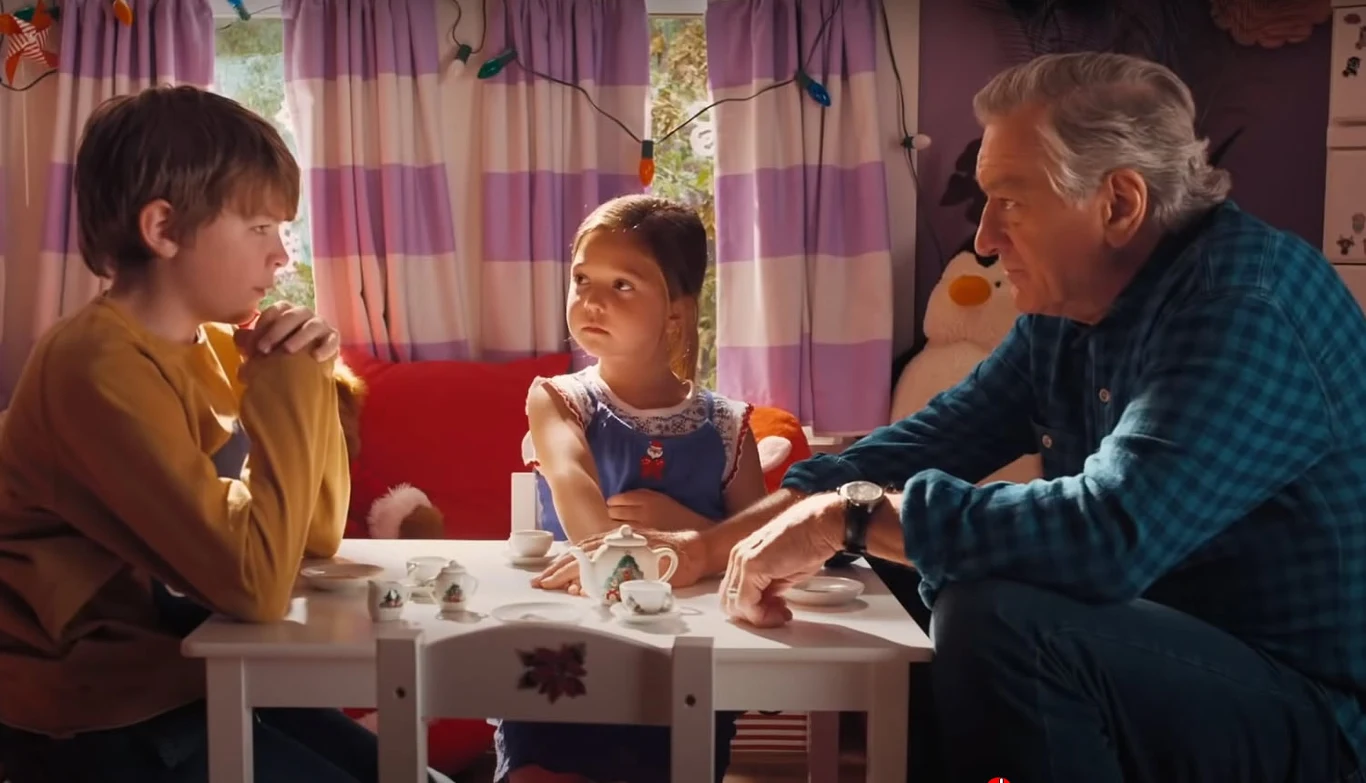 Kadr z filmu "Wojna z dziadkiem" Kadr z filmu "Wojna z dziadkiem"