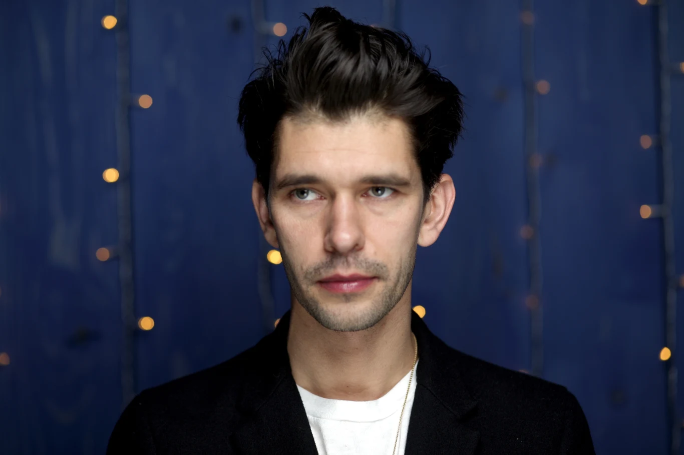 Whishawa od najmłodszych lat pasjonowało aktorstwo. Już jako nastolatek zapisał się na zajęcia w Bancroft Players Youth Theatre, a po ukończeniu Samuel Whitbread Community College występował z teatralną grupą Big Spirit. Z kolei po maturze studiował w Royal Academy of Dramatic Art (RADA) w Londynie, którą ukończył latem 2003 roku.