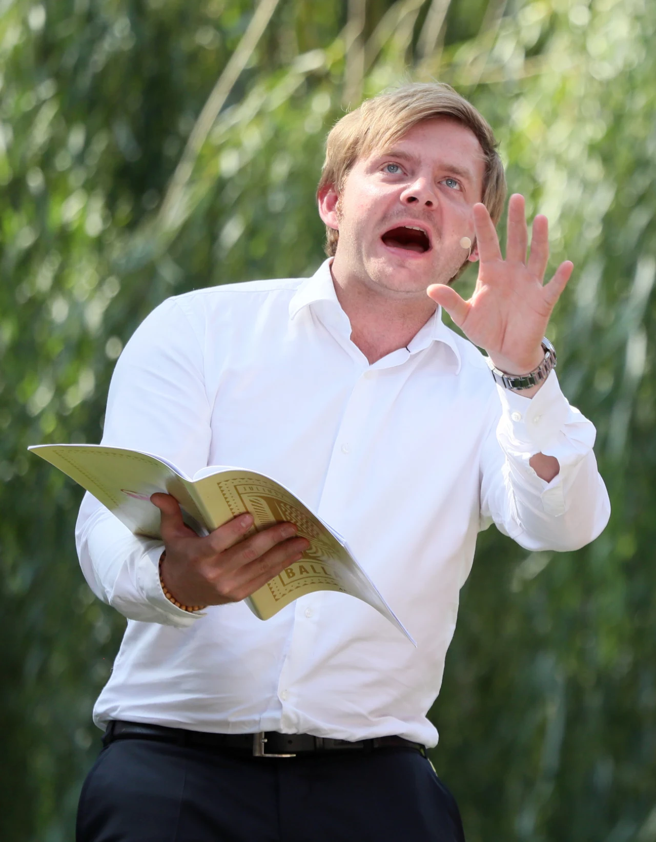 Nie jest tajemnicą, że Rafał Zawierucha intensywne życie zawodowe łączy z równie intensywnym życiem prywatnym. Aktor nie raz został przyłapany, gdy w środku nocy balował na mieście. Nie jest tajemnicą, że Rafał Zawierucha intensywne życie zawodowe łączy z równie intensywnym życiem prywatnym. Aktor nie raz został przyłapany, gdy w środku nocy balował na mieście.