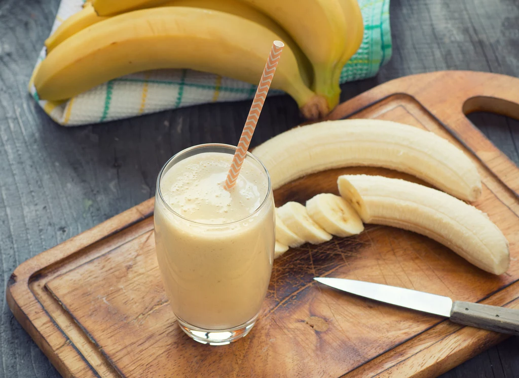 Koktajl bananowy idealnie sprawdzi się na drugie śniadanie