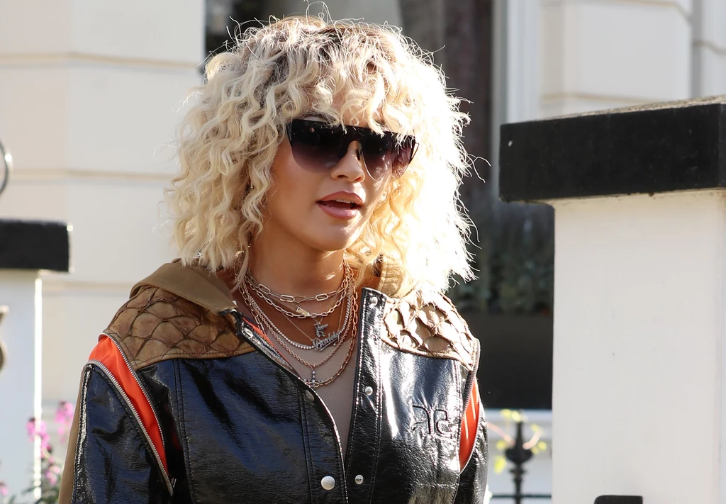 Rita Ora lubi modowe eksperymenty