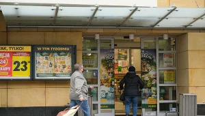 W trakcie godzin dla seniorów sprzedaż w sklepach spożywczych drastycznie spada