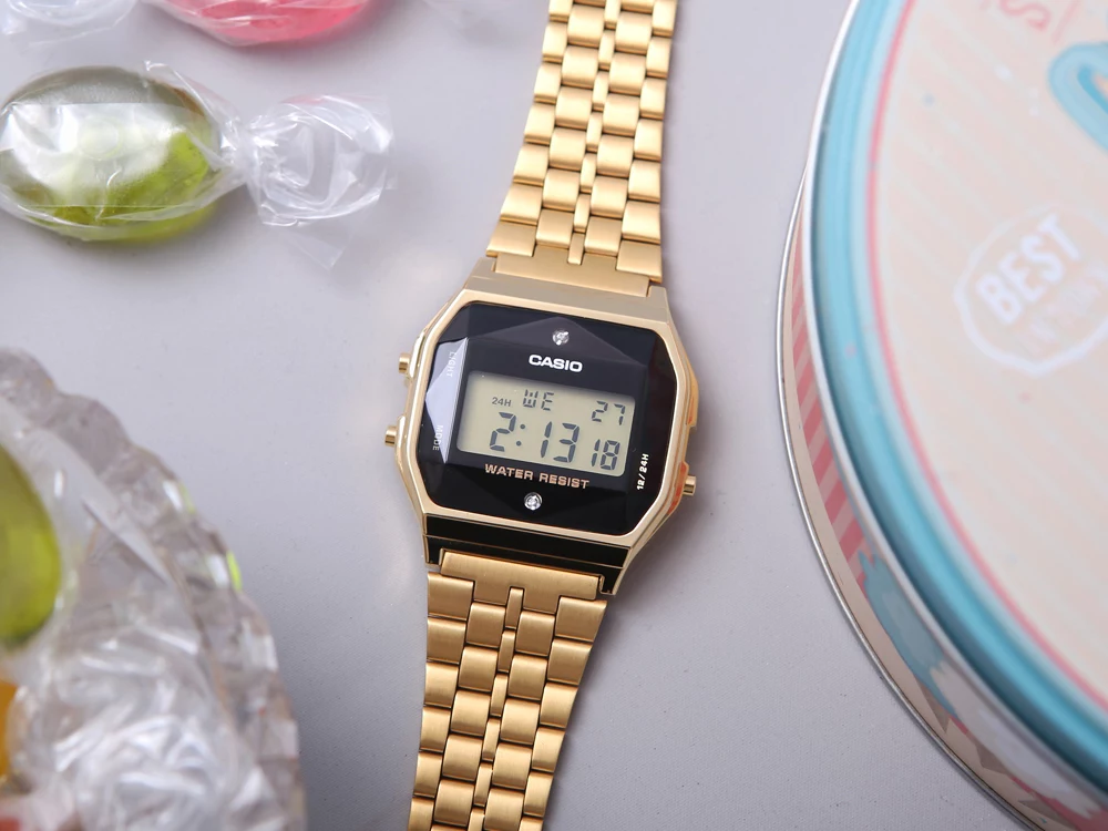 Rosnącą popularnością cieszą się zegarki damskie w stylu art deco i vintage