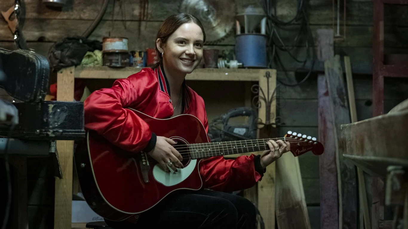 "To film, w którym główną rolę grają uczucia. Jest pełen muzyki i wzruszających scen, ale przede wszystkim niesie ważne dla mnie osobiście przesłanie - nigdy nie jest za późno na odkupienie win" - przekonuje Paweł Domagała.