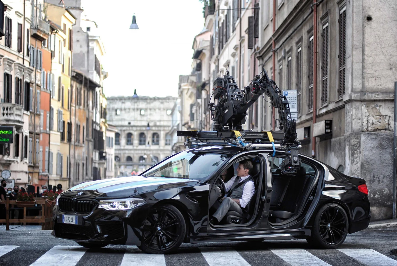Tom Cruise na planie "Mission: Impossible 7" w Rzymie Tom Cruise na planie "Mission: Impossible 7" w Rzymie