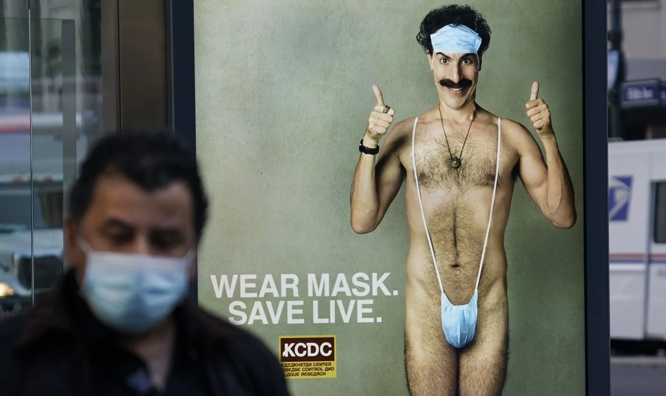 Jeden z plakatów reklamujących sequel komedii "Borat". W roli głównej - oczywiście Sacha Baron Cohen Jeden z plakatów reklamujących sequel komedii "Borat". W roli głównej - oczywiście Sacha Baron Cohen