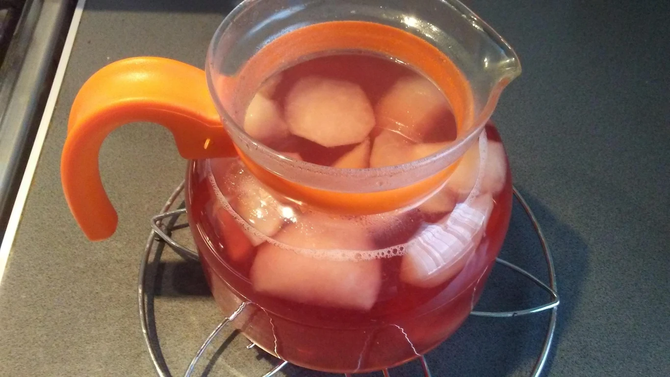 Kompot z suszu według powyższego przepisu na pewno wyjdzie pyszny i nie za słodki Kompot z suszu według powyższego przepisu na pewno wyjdzie pyszny i nie za słodki