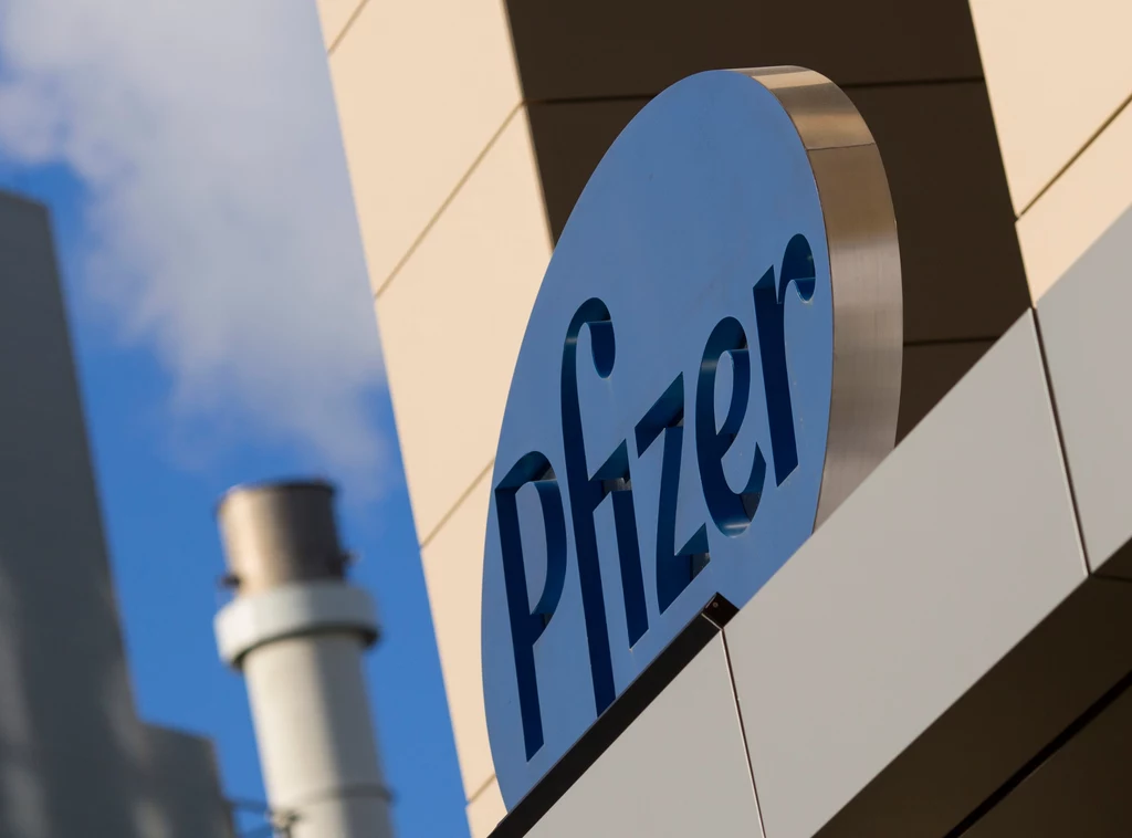 Pfizer zapowiada, że w 2021 roku dostarczy więcej szczepionek, niż wcześniej planowano Pfizer zapowiada, że w 2021 roku dostarczy więcej szczepionek, niż wcześniej planowano