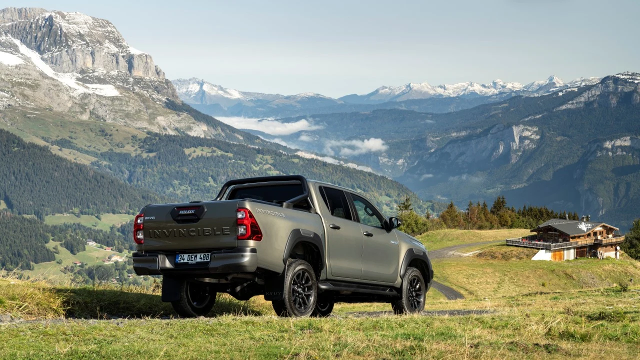 Toyota Hilux Invincible Toyota Hilux Invincible