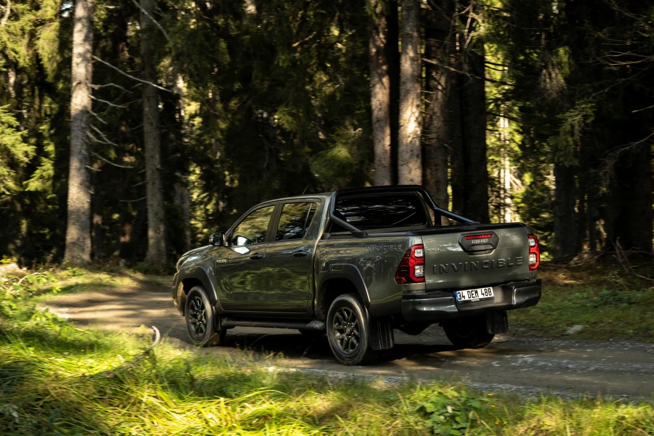 Toyota Hilux Invincible Toyota Hilux Invincible