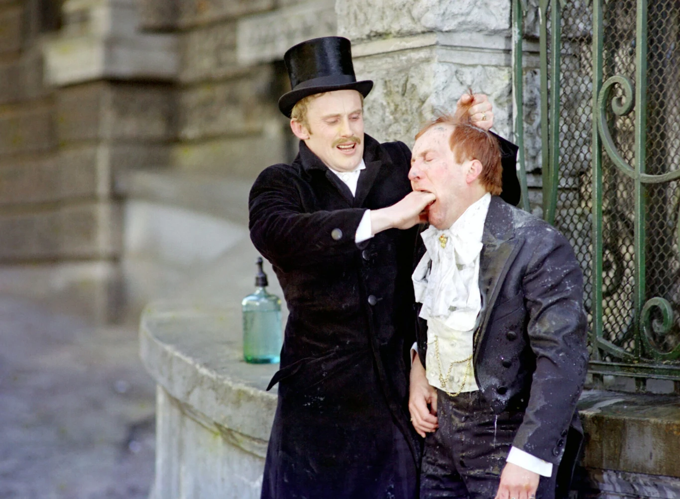 Daniel Olbrychski i Wojciech Pszoniak w scenie z "Ziemi obiecanej"