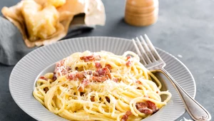 Przepis na włoskie spaghetti carbonara
