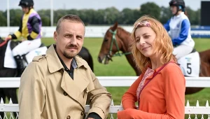 Paweł Domagała i Anna Smołowik na planie filmu "W jak morderstwo" 