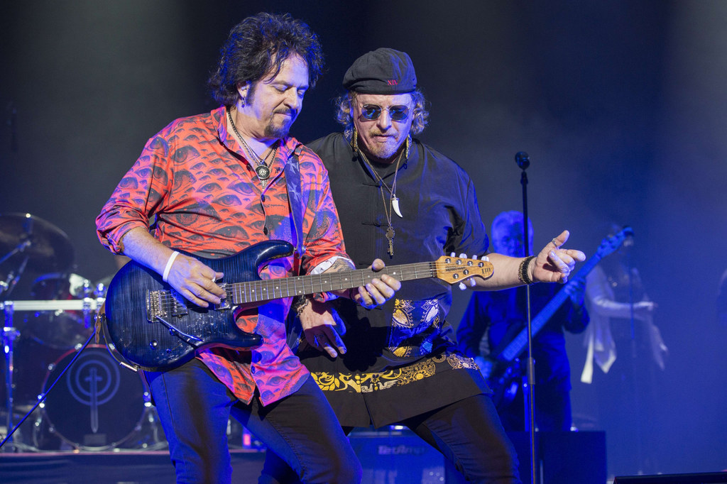 "Stary" skład Toto reprezentują Steve Lukather i Joseph Williams