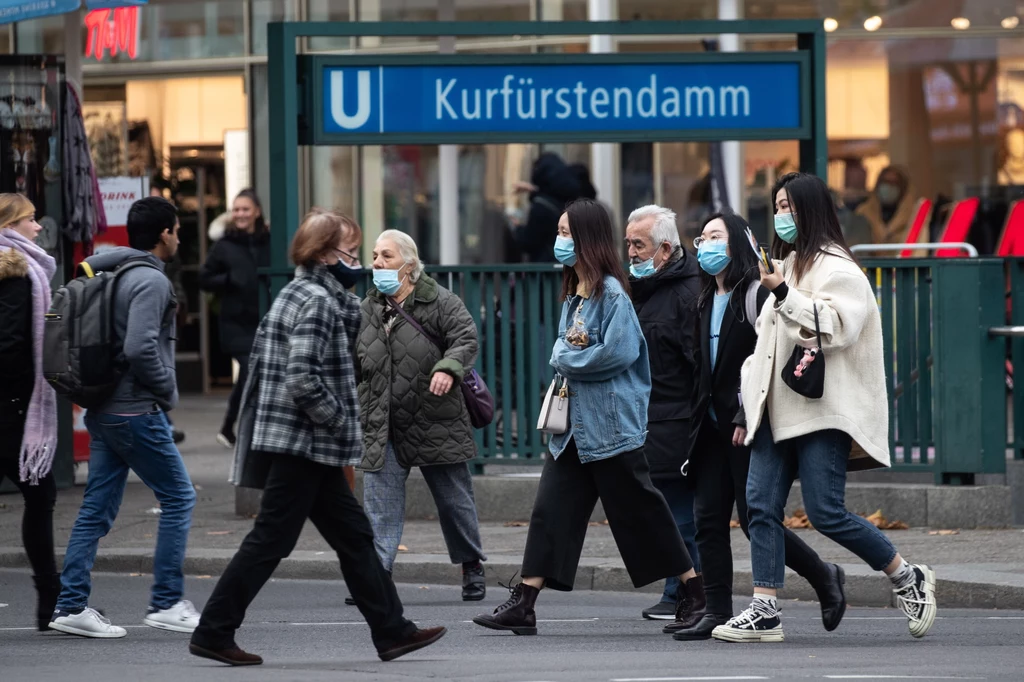 Berlina rozszerzył obowiązek noszenia maseczek