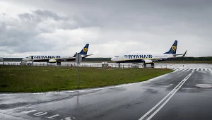 Na zdj. płyta lotniska w Modlinie