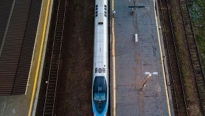 Kobieta doznała obrażeń głowy i barku