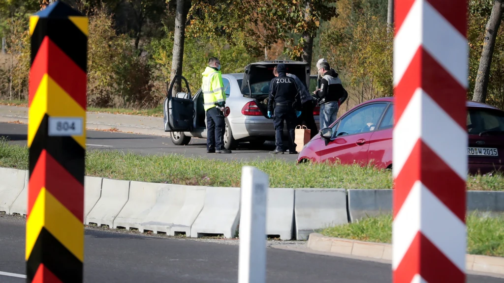 Kontrola na polsko-niemieckim przejściu granicznym - Lubieszyn (zachodniopomorskie)