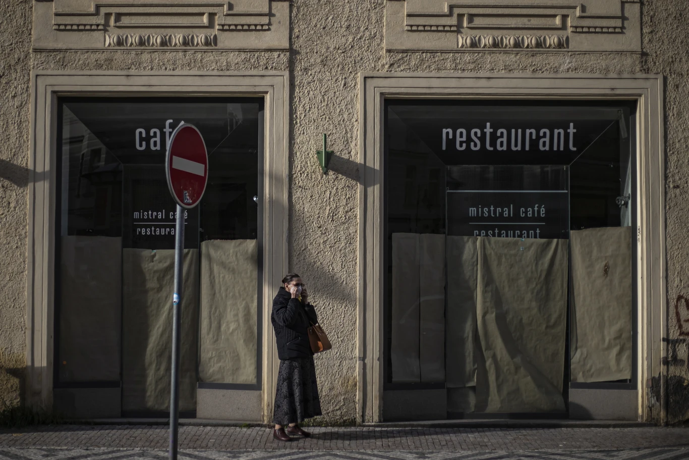Czechy. Przekroczona granica 15 tysięcy nowych przypadków w ciągu doby Czechy. Przekroczona granica 15 tysięcy nowych przypadków w ciągu doby