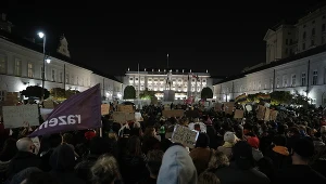 Protest przed Pałacem Prezydenckim