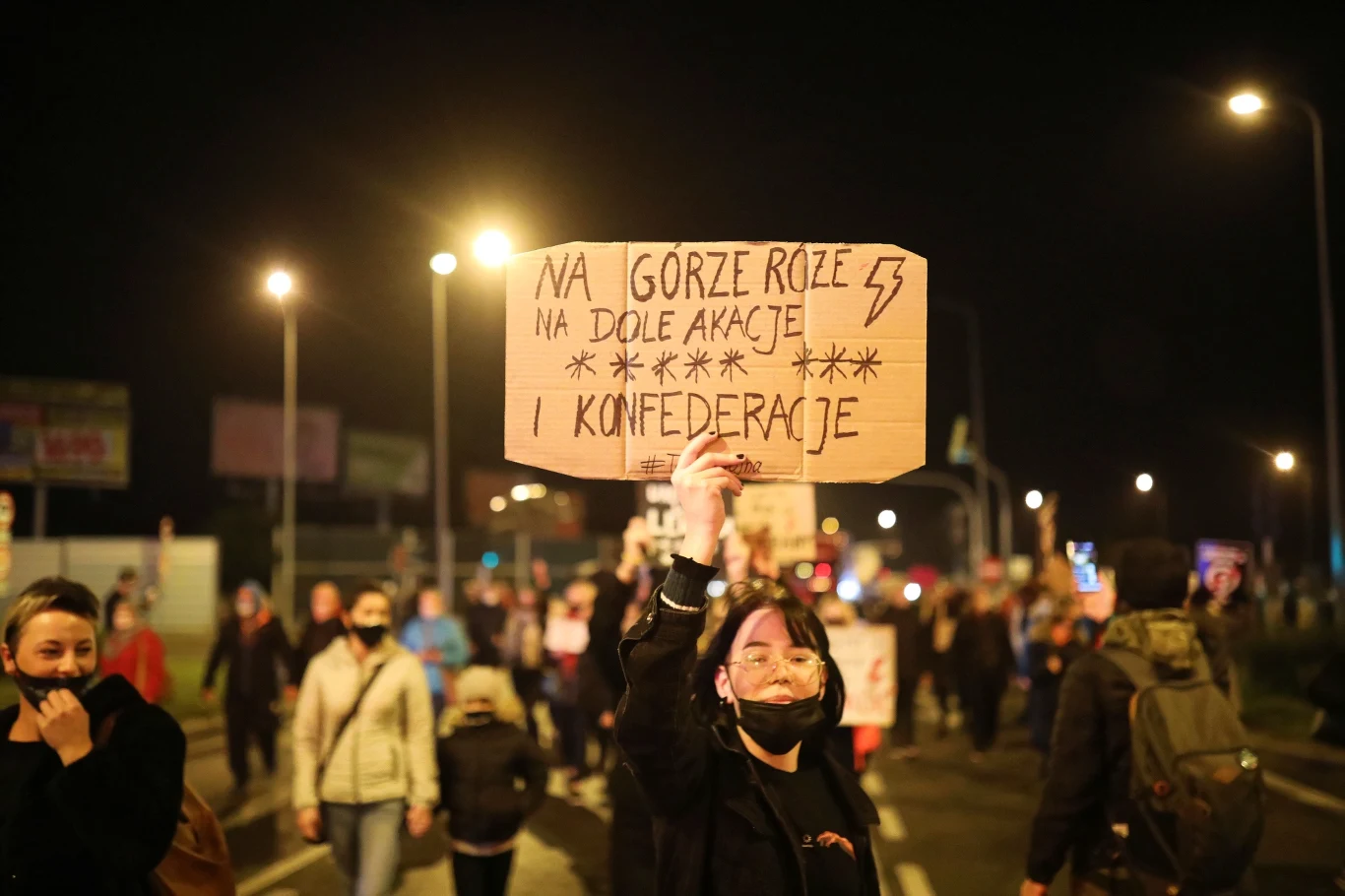 Uczestnicy protestu blokują ulice w Płocku