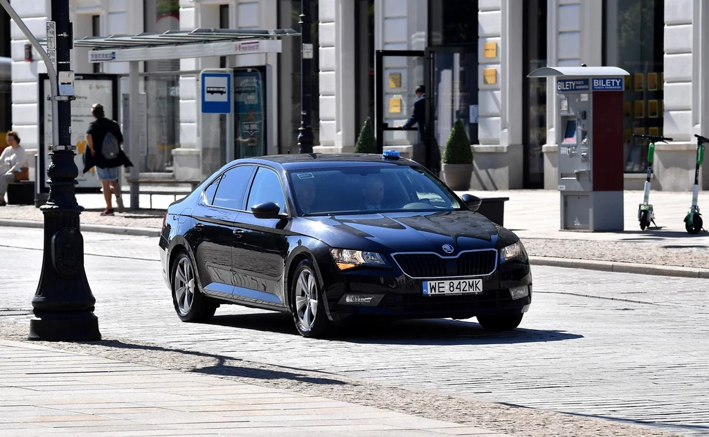 Taka Skoda Superb należąca do SOP, brała udział w zdarzeniu (zdjęcie ilustracyjne)