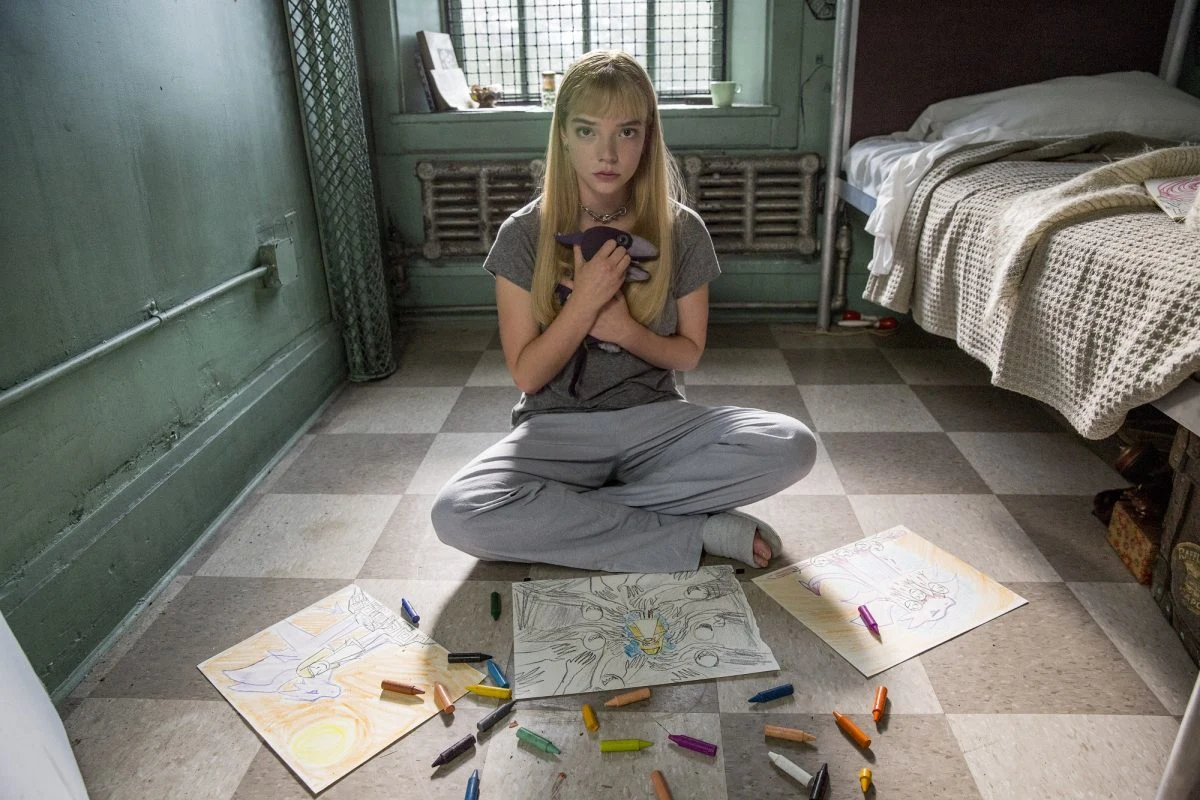 W 2020 roku na ekrany kin trafił w końcu film "Nowi mutanci" oparty na motywach powieści graficznej "The New Mutants". Pierwotnie obraz miał zadebiutować w 2018 roku, ale z powodu niezadowolenia producentów i konieczności dokręcenia nowych scen, data premiery została kilkakrotnie przesunięta. Produkcja opowiada o pięciorgu obdarzonych nadnaturalnymi zdolnościami mutantach, którzy wbrew swojej woli przetrzymywani są w tajemnym ośrodku. Cała piątka zostaje zmuszona do połączenia sił w walce ze śmiertelnym zagrożeniem. Taylor-Joy wcieliła się w nim w Illyanę Rasputin, czyli Magika.