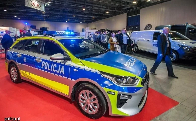 Cały czas toczą się prace nad nowym, docelowym malowaniem. To jedna z propozycji