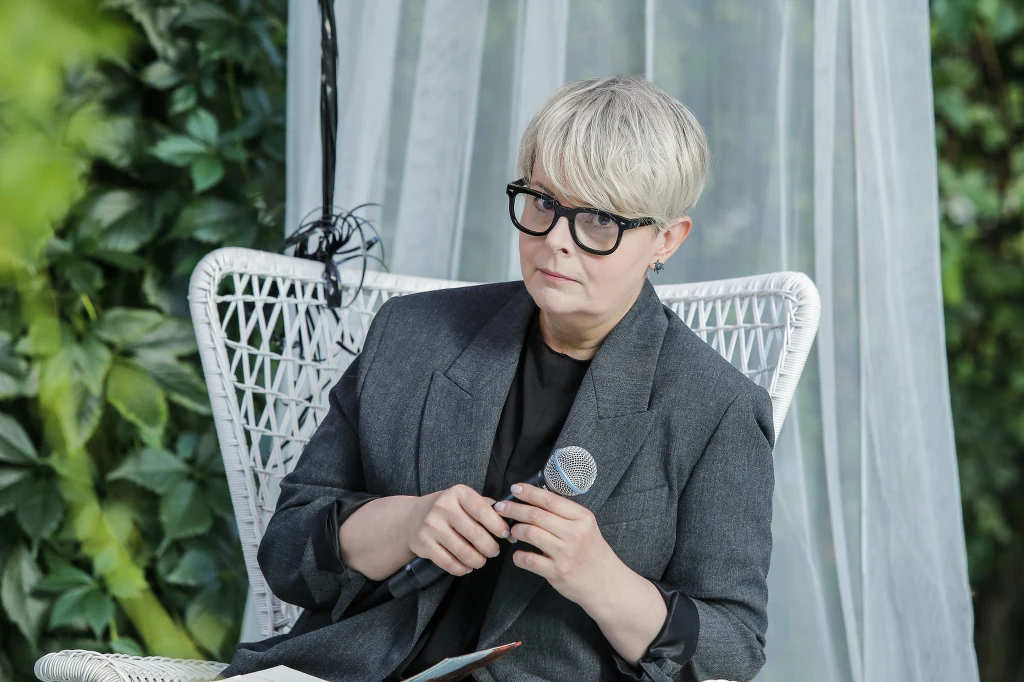 Nie dajmy się wkręcić! - apeluje Karolina Korwin Piotrowska Nie dajmy się wkręcić! - apeluje Karolina Korwin Piotrowska