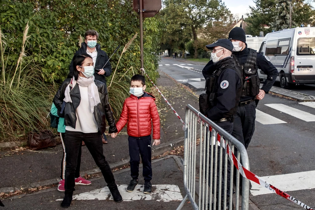 Uczniowie we Francji wracają do szkół po Wszystkich Świętych Uczniowie we Francji wracają do szkół po Wszystkich Świętych