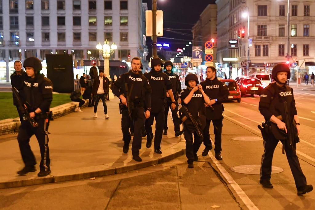 Według szefa MSW był to zamach terrorystyczny. Według szefa MSW był to zamach terrorystyczny.