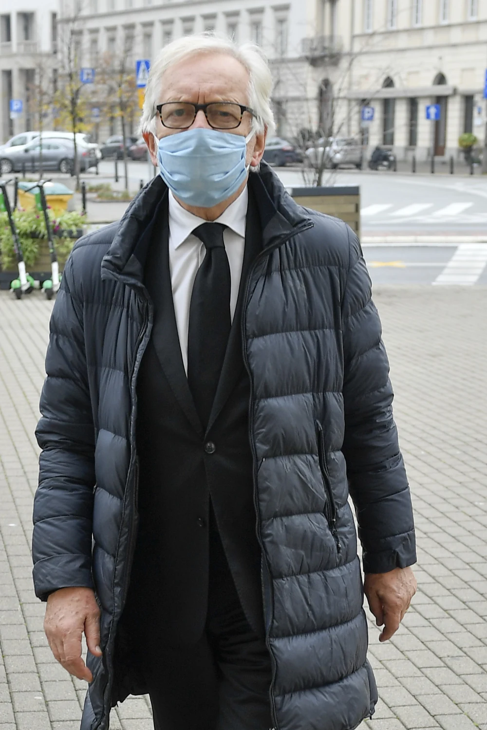 Andrzej Seweryn na pogrzebie Wojciecha Pszoniaka.