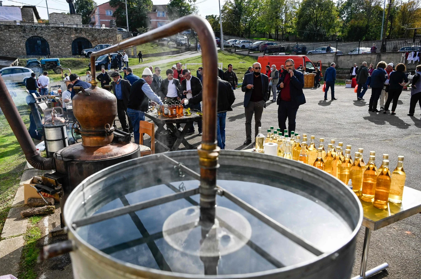 Festiwal raki w albańskiej wiosce Zym.