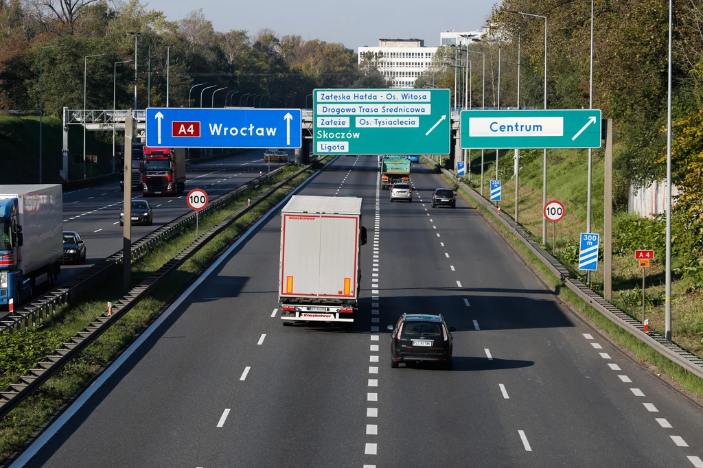 Będą zmiany w poborze opłat za autostrady