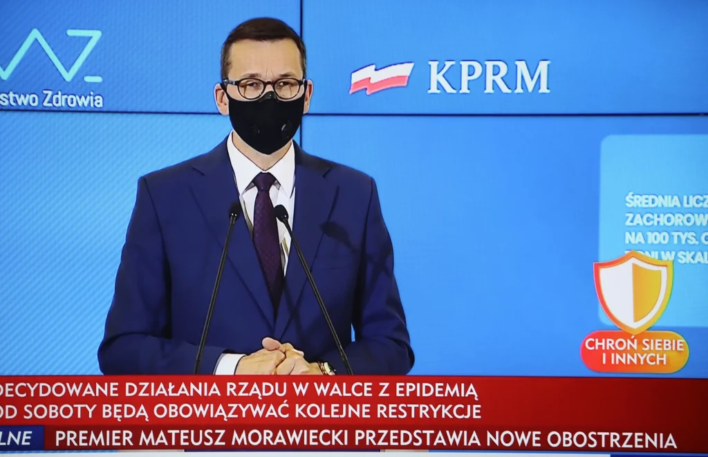 Premier Mateusz Morawiecki podczas konferencji prasowej nt. nowych obostrzeń w związku z walką z pandemią.
