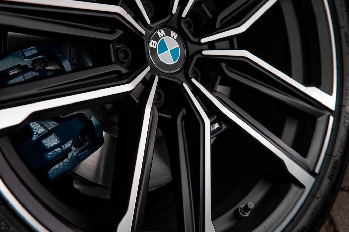 BMW M440i coupe
